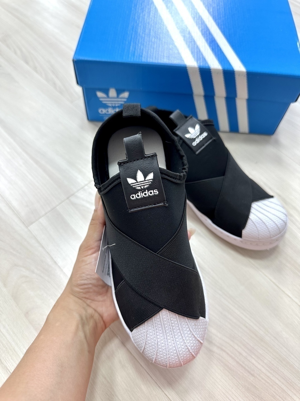 Adidas slip on preto 35 2025