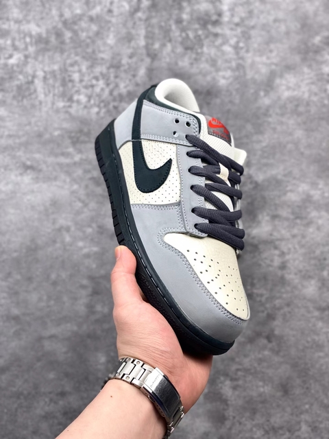 Nike sb on sale band aid
