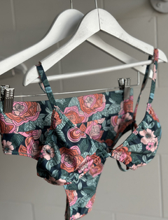 BIKINI FLOWER en internet