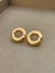 BRINCO ACETINADO CIRCLE LUXO DOURADO - comprar online