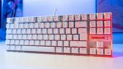 Imagen de REDRAGON Teclado K552RGB KUMARA White ESP Blue/Red Switch