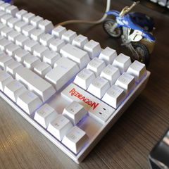 REDRAGON Teclado K552RGB KUMARA White ESP Blue/Red Switch