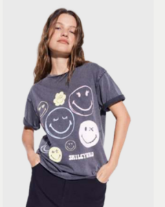 REMERA SMILE (j193)