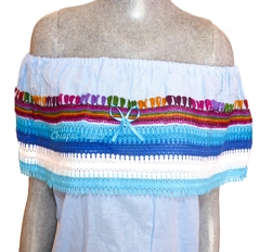 Blusa Campesina Bordada a mano Celeste (Talla S-M)