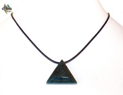Dije Jade de Guatemala Triángulo Faceteado - comprar en línea