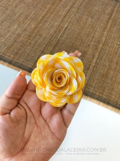 Flor de Tecido - Tema São João - Amarelo - Disponível em 2 Tamanhos