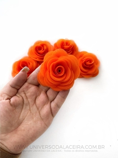 Flor de Voil Laranja Fluorecente - Elegância em 3 Opções de Tamanhos