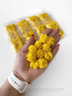 Kit com 10 Pompoms de Malha de 2,5 cm - Amarelo