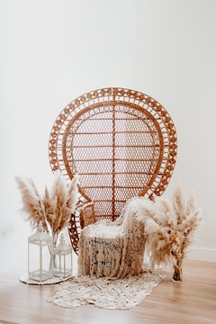 Cadeira Rei em fibra natural - CASA CAHAYA - Produção de móveis artesanais e sustentáveis em fibra natural