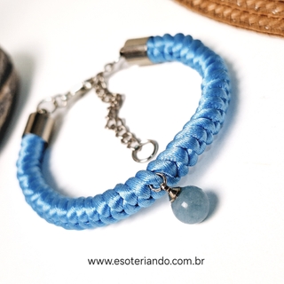 Pulseira de cordão azul com pingente de pedra