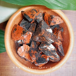 Obsidiana Mogno: a pedra de proteção e cura interior profunda