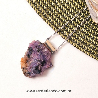 Colar aço inoxidável com pingente de pedra Charoíta bruta - Chama violeta de Saint Germain - Peça Única