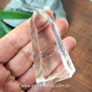 Ponta de quartzo transparente 100% natural -81g