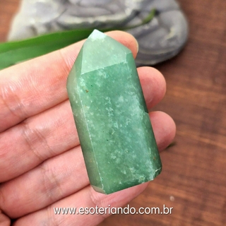 Ponta de quartzo verde 100% natural - a pedra da saúde