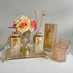Kit lavabo square ouro- bandeja pezinho 9 peças com flores coloridas