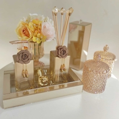 Kit lavabo square ouro - bandeja borda 8 peças com flores