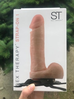 strap on 1 realístico de la marca Sex Therapy