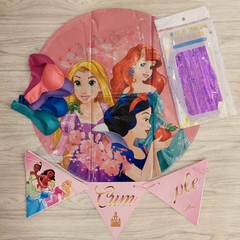 KIT PERSONAJES DECORA TU FIESTA ( PRINCESAS, MINECRAFT, TOY STORY,MINNIE, MICKEY, PEPPA, MARIO BROSS, PLIN PLIN, AVENGERS, FROZEN, SONIC,PAW PATRO) en internet