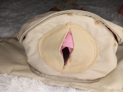 Imagem do Avental simulador de parto normal e cesárea (sem bebê)