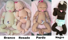 Boneca para treinamento de newborn na internet