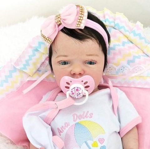 BEBÊ REBORN MENINA GABRIELLE MEGA REALISTA EXCLUSIVA TODA EM SILICONE -  Maternidade Mundo Baby Reborn