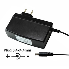 Fonte 12 Volt 2,5 Ampere 110-220v Plug P4 Monitor