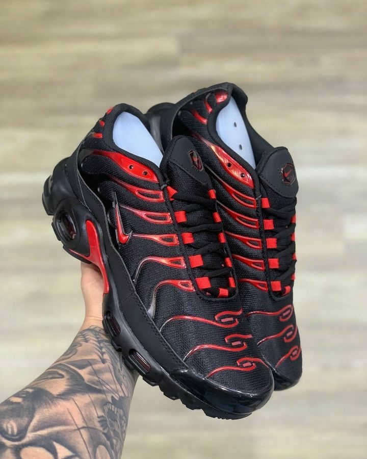 air max plus in store