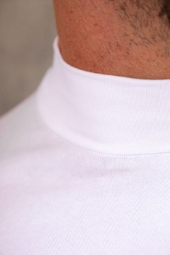 camiseta gola alta malha cotton - m. art na internet