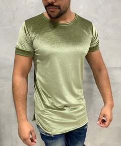 camiseta long line de veludo verde esmeralda