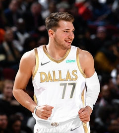 Camiseta Dallas Doncic 77 - Nbastoresm