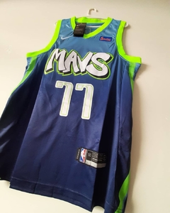 Camiseta Mavs 77 Doncic en internet