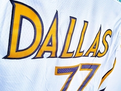 Camiseta Dallas Doncic 77 - Nbastoresm