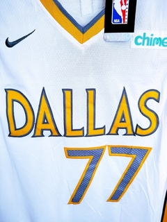 Camiseta Dallas Doncic 77