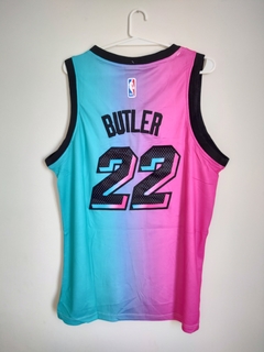 Imagen de Camiseta Miami Butler 22