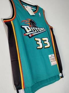 Camiseta Detroit Pistons 33 Temporada 1998-99 - Nbastoresm