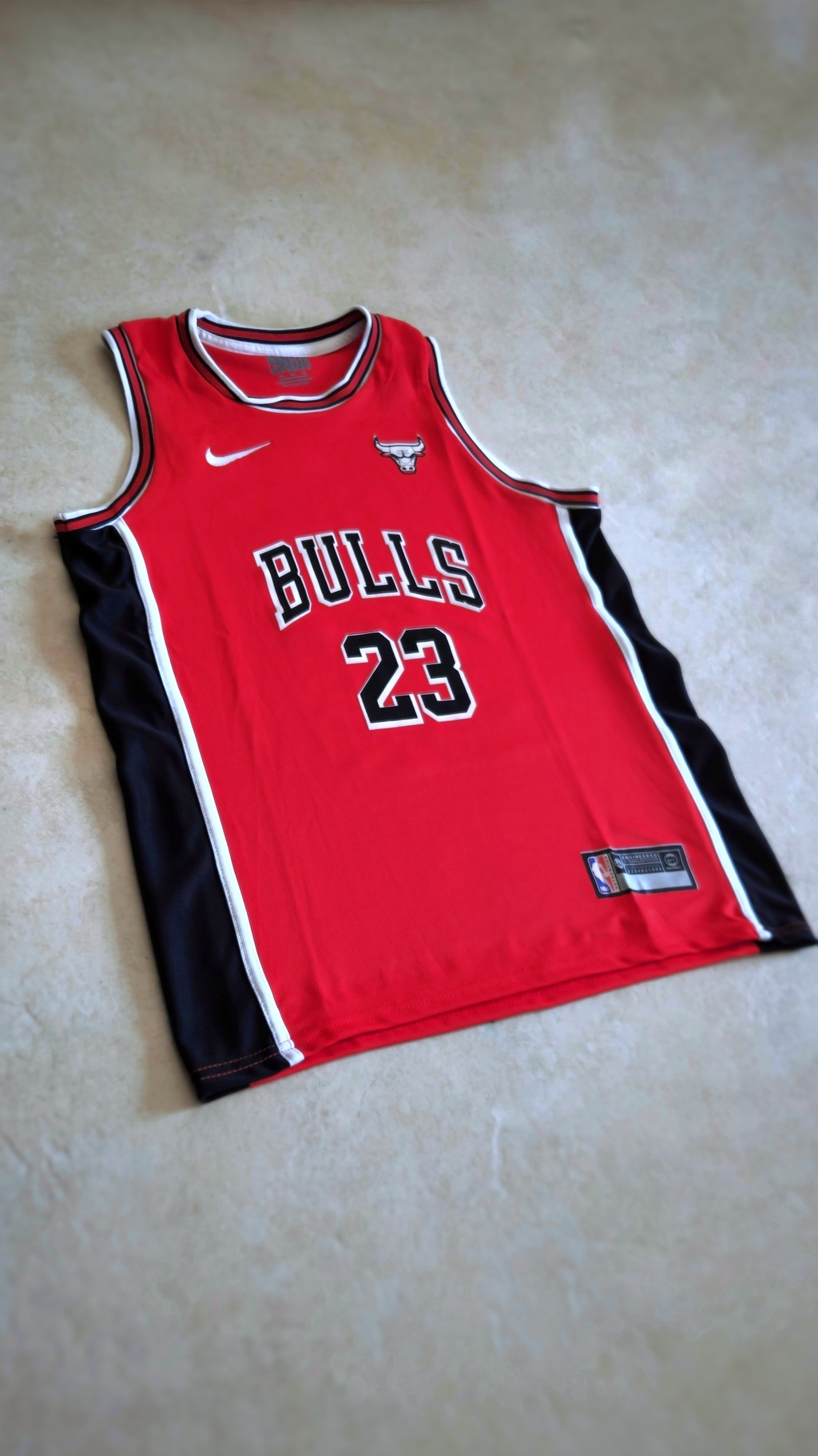 CAMISETA CHICAGO BULLS 23 JORDAN ROJA