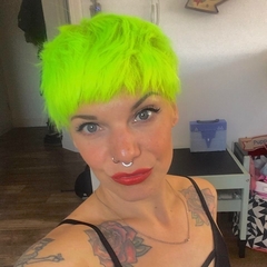 Fluorescent Lime de Directions Hair Colour 88 ml - comprar online