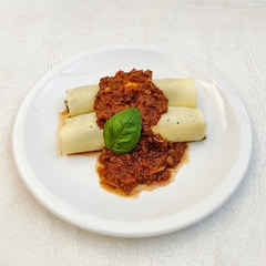 Canelones envueltos en queso con salsa bolognesa - comprar online