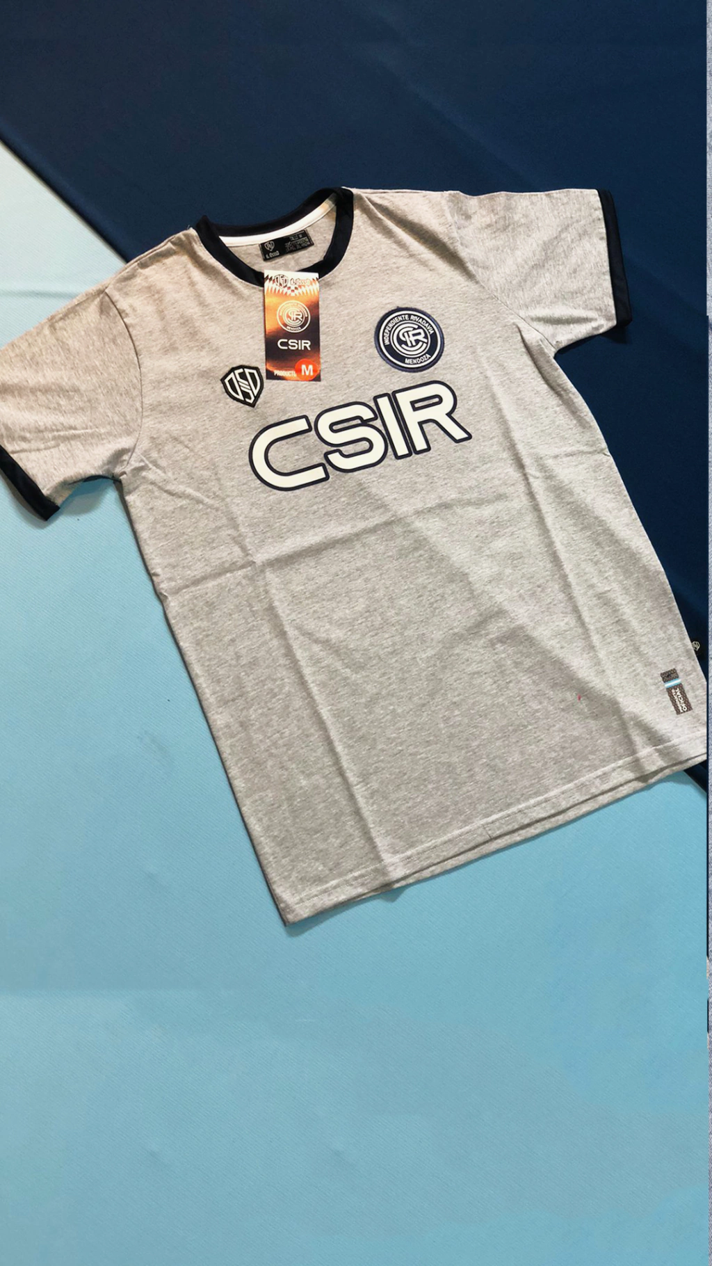 Remera de salida gris Club Independiente Rivadavia