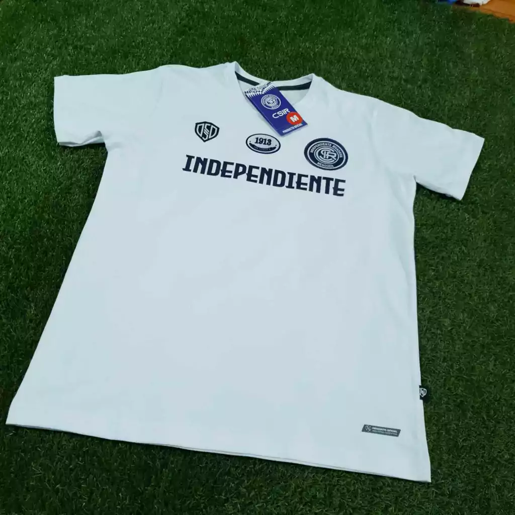 Remera Salida Independiente Rivadavia II 2023