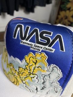 Boné Trucker 90’s Nasa na internet