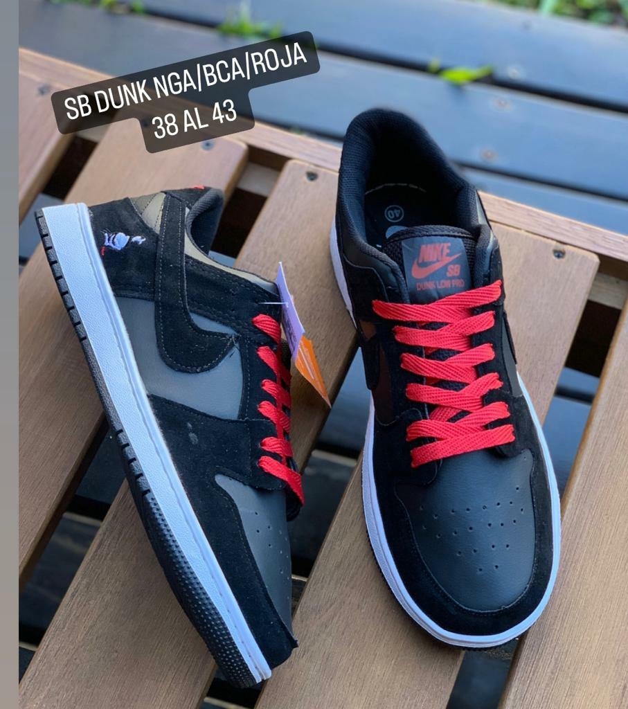SB Dunk Black white red Comprar en Zapas.Store