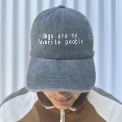 GORRA - DOGS ARE MY FAVORITE PEOPLE - comprar online