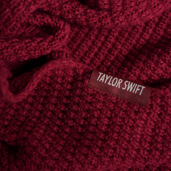 [PRÉ VENDA] TAYLOR SWIFT - RED (TAYLOR's VERSION) The All Too Well Knit Scarf na internet