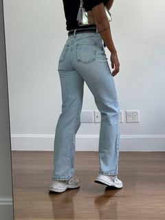 Calça Jeans Mari na internet