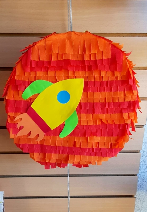 Piñata cohete