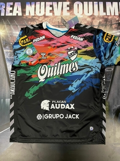 Camiseta arquero Quilmes 2022 multicolor Hummel