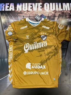 Camiseta arquero Quilmes 2022 amarilla Hummel