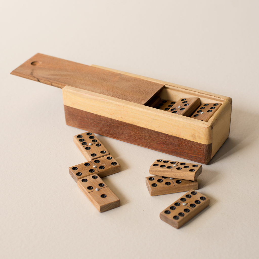 Tradicional Jogo de Dominó - em madeira - Maninho