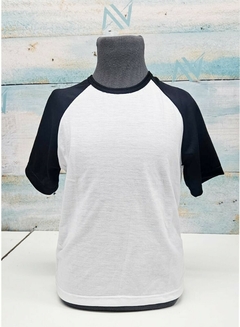 Art. 121 Remera manga ranglan blanca y negro